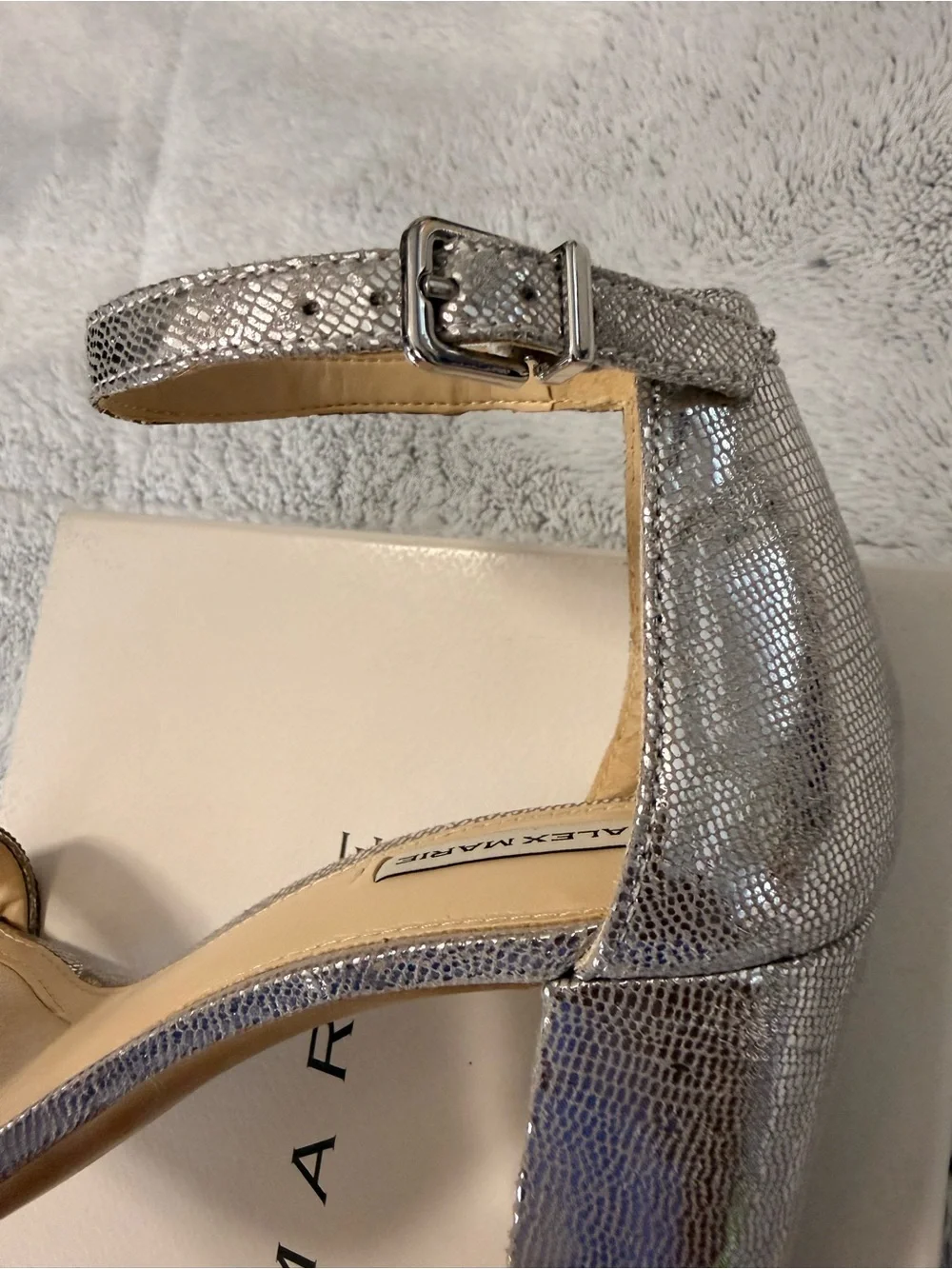 Alex Marie Halmartwo Silver Rhinestone Block Heel Sandals 7.5 Wide